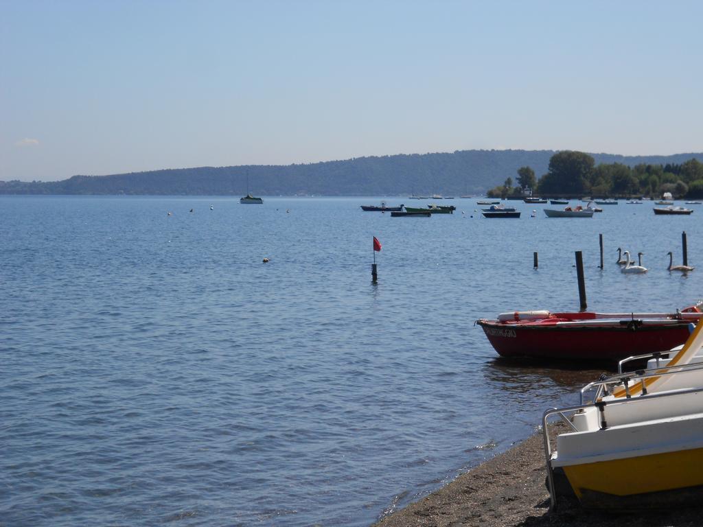 La Scaletta Holiday House Bracciano  Phòng bức ảnh