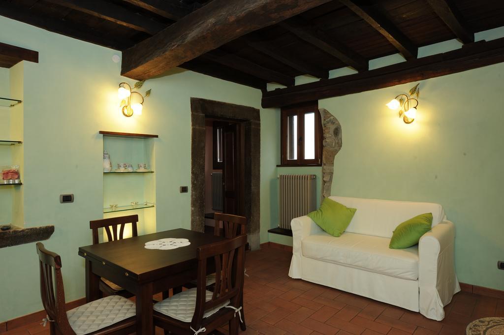 La Scaletta Holiday House Bracciano  Phòng bức ảnh